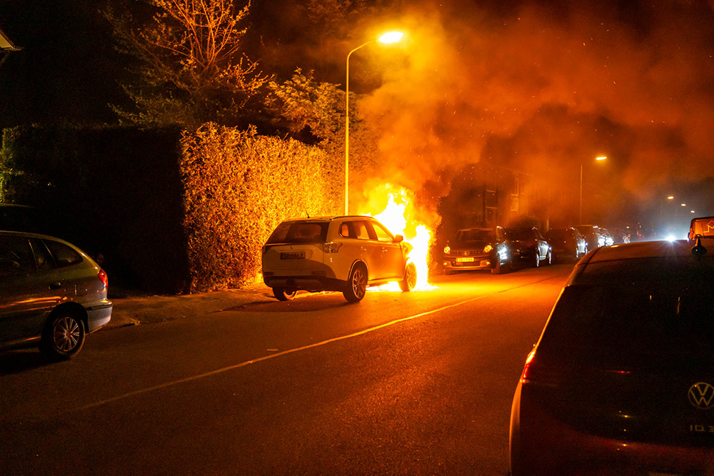 Auto in brand Harderwijk