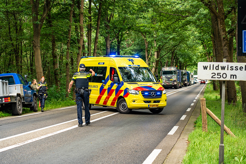 Auto ramt hek Leuvenumseweg Harderwijk