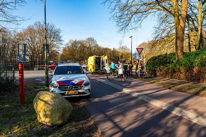 Ongeval fietser en wielrenner Ceintuurbaan Harderwijk