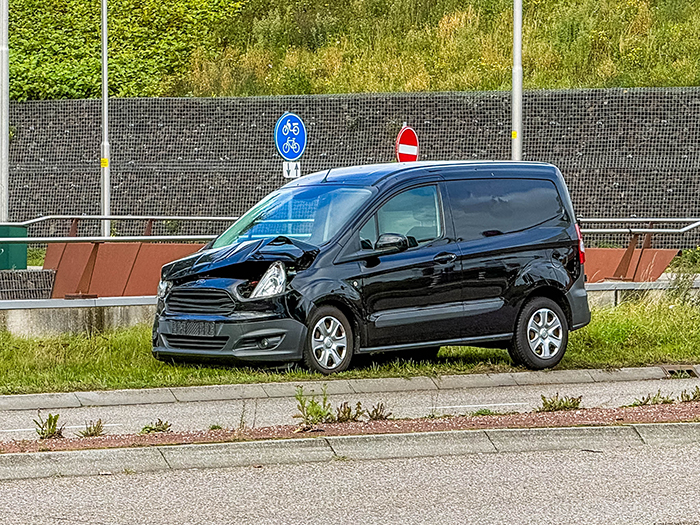 Bestelbusjes botsing Harderwijk