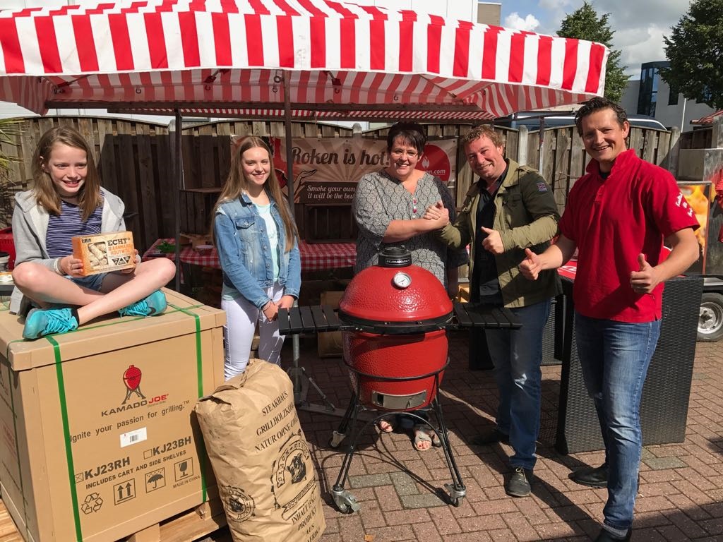 Winnaar BBQ actie Palingrokerij en vishandel Dries van den Berg