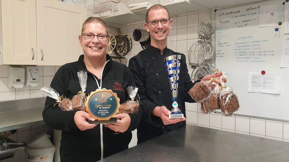 radicaal klok vochtigheid Harderwijkse bakkerij Hop Taartenshop maakt de lekkerste amandelspeculaas  van heel Gelderland - Ermelosezaken.nl