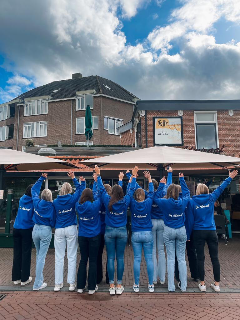 VVH dames 6 restaurant de Admiraal