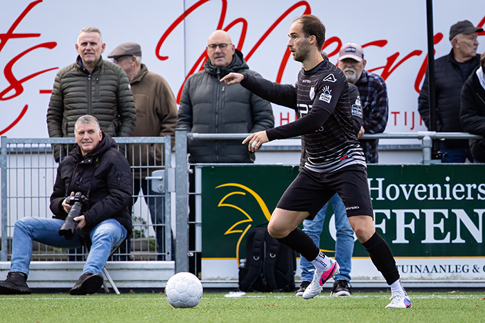 Dennis Folkers keerde met Hierden terug bij zijn oude club (foto: Wim Balke)