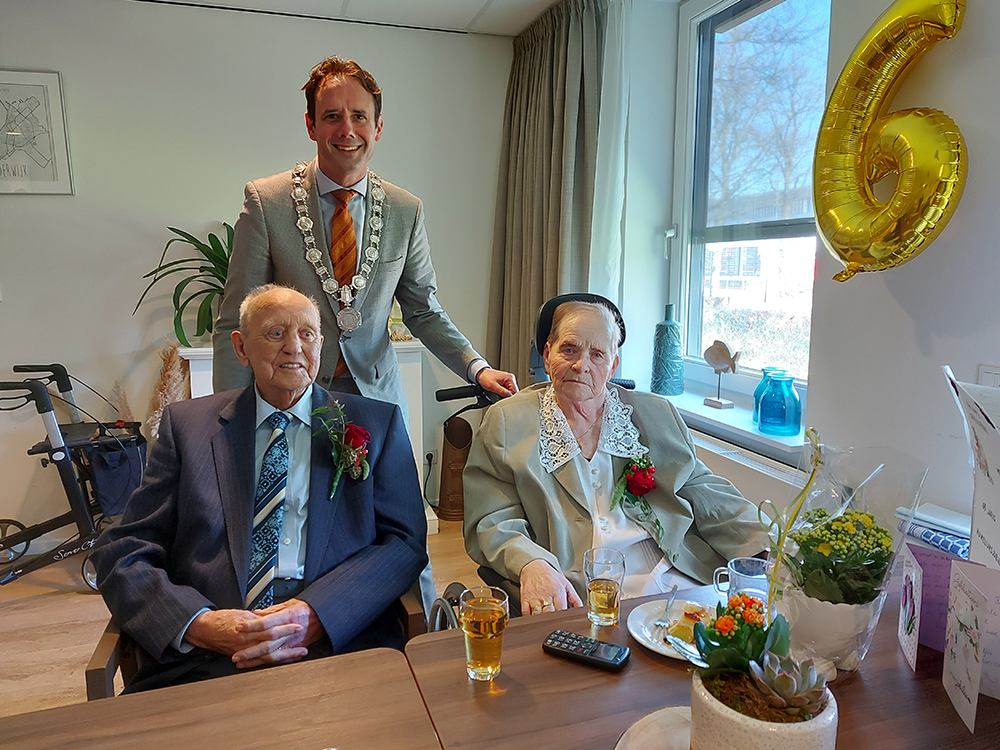 Echtpaar Dikken de Vroe 65 jaar getrouwd