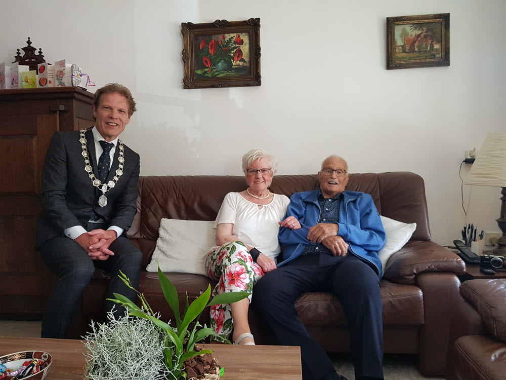 Bruidspaar Essenburg Luitjes Harderwijk 60 jaar getrouwd