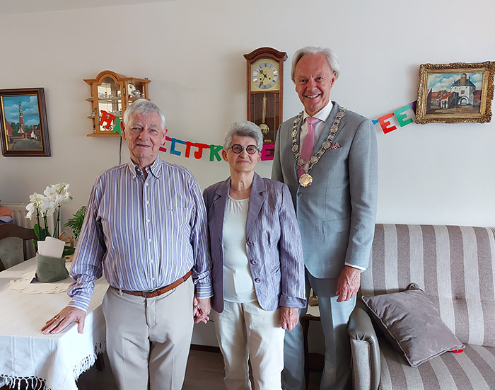Echtpaar van den Berg 60 jaar getrouwd