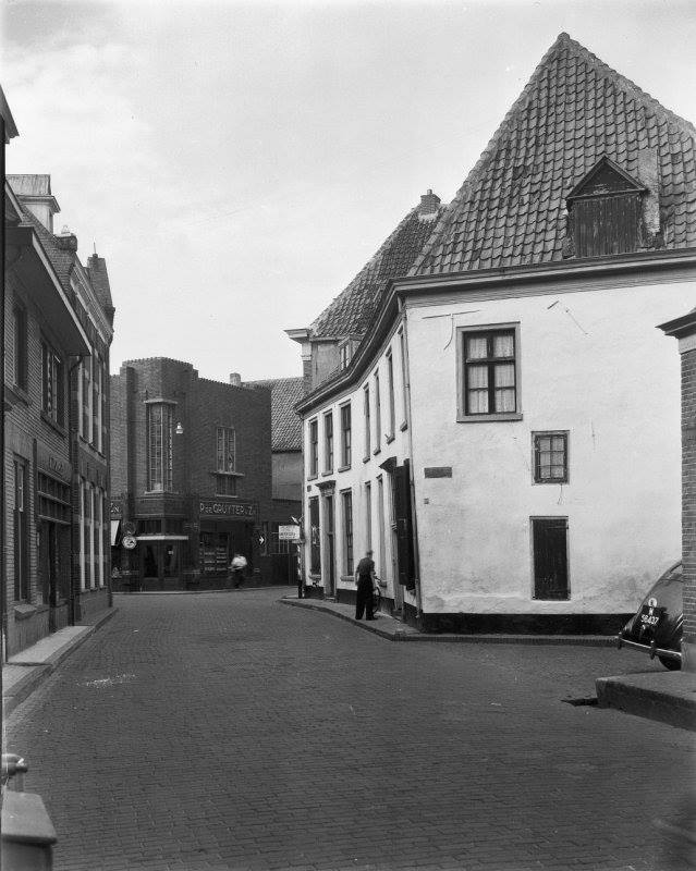 Luttekepoortstraat in 1950 Harderwijk