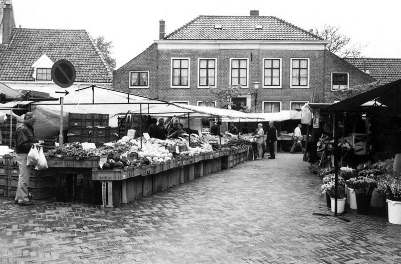 Marktdag vroeger in Harderwijk