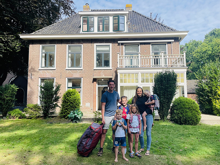 Gezin van den Berg wereldreis Hierden