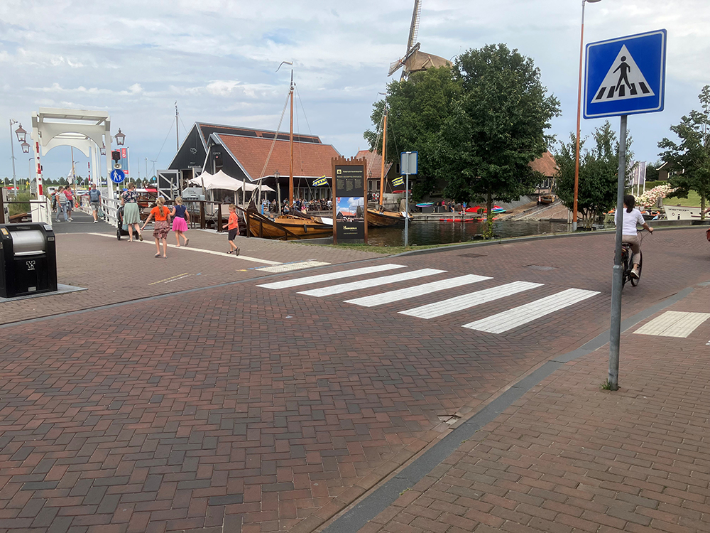 Oversteek vissershaven Harderwijk