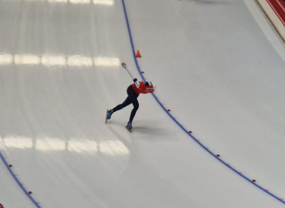 Wedstrijdbeelden van de 1.000 meter.