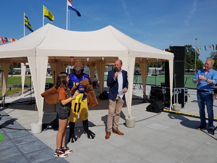 Mascotte van hockeyclub de Mezen Harderwijk