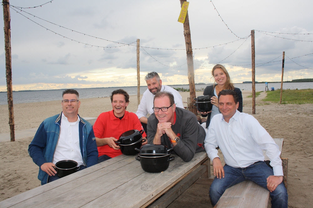 Vischafslag Mosselfeest op strandeiland Harderwijk