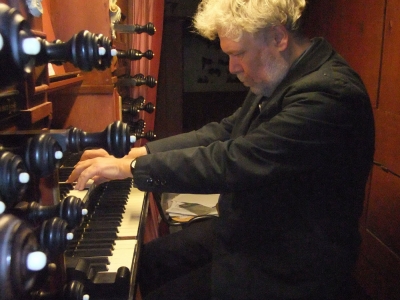 Theo Jellema speelt op Batz orgel in Harderwijk