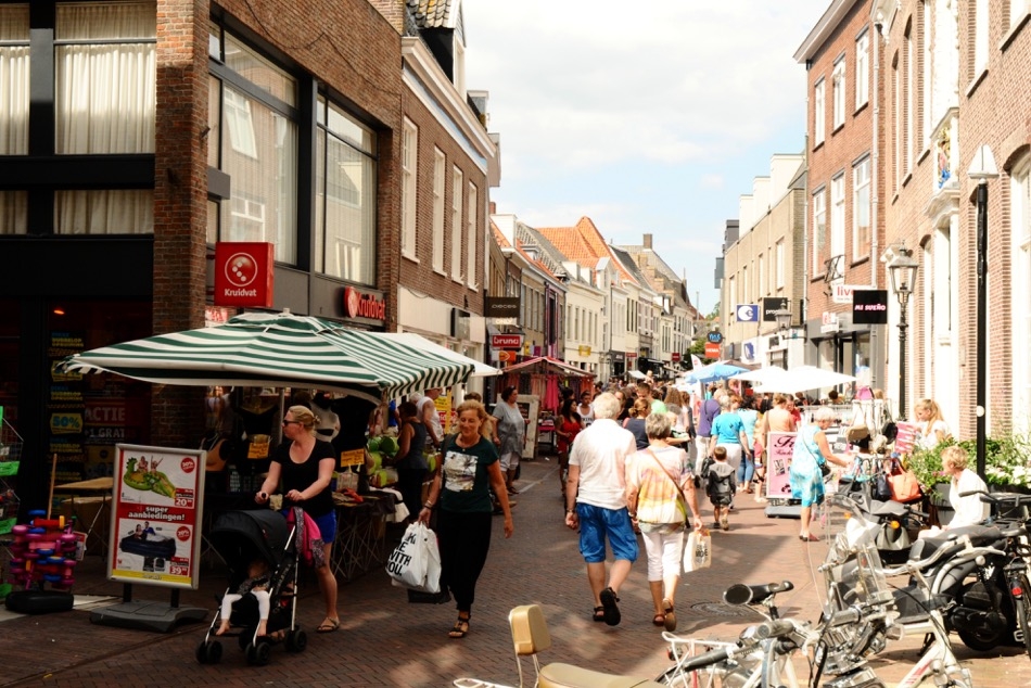  Luttekepoortstraat pakt uit tijdens 3e zomermarkt Harderwijk