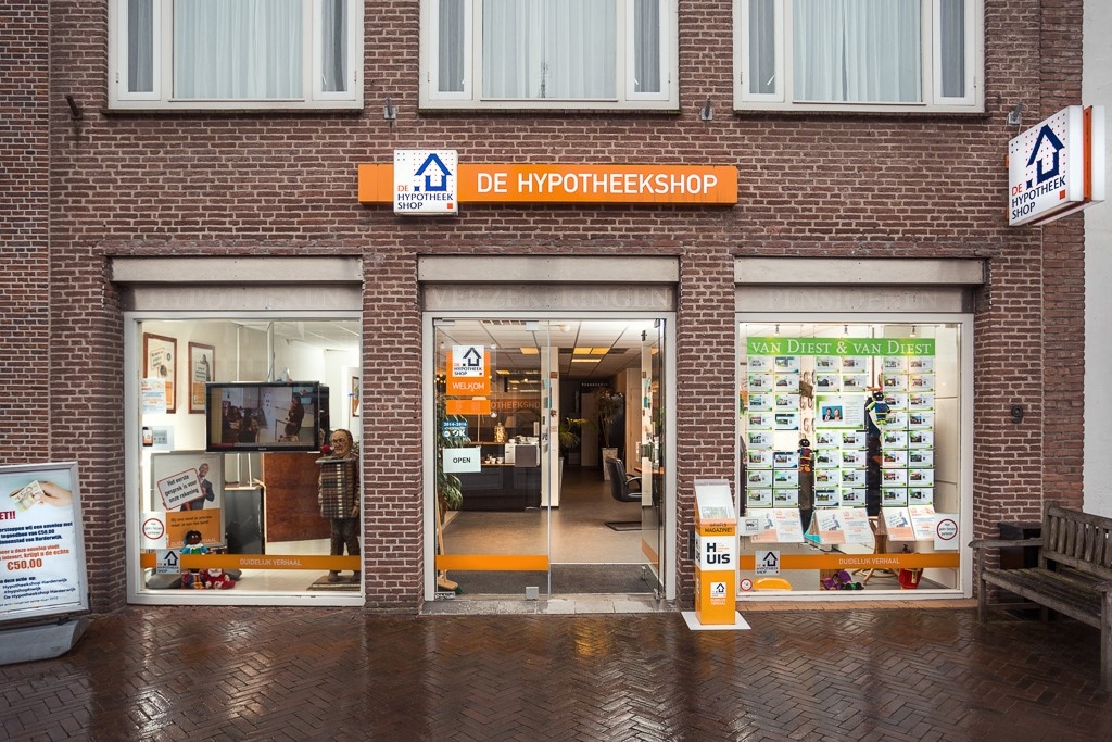 Het voorjaar is een periode waarin veel mensen op zoek gaan naar een nieuw huis