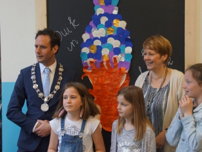 De Bibliotheek op School feestelijk geopend op Het Startblok in Harderwijk