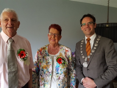 Echtpaar D.A. Hofman en C. Hofman-van den Brink vieren hun 60-jarig huwelijksjubileum 