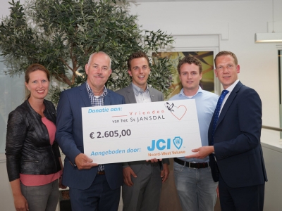 Stichting Vrienden van het St Jansdal ontvangt donatie van JCI Noord-West Veluwe
