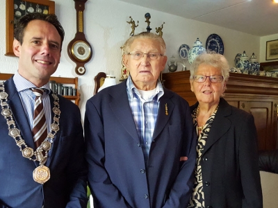 Echtpaar W. Troost en G. Troost-Foppen 65 jaar getrouwd