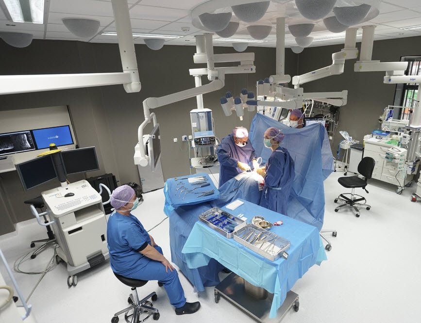 Eerste operatie in nieuwe operatiecomplex in ziekenhuis St.Jansdal