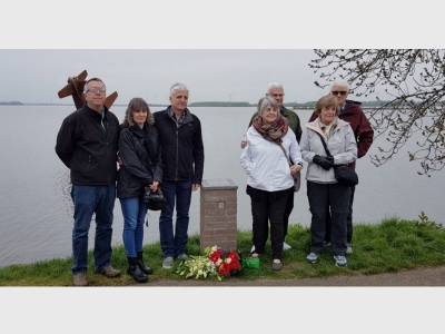 Amerikaanse familie herdenkt familielid in Harderwijk