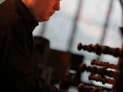Arjen Leistra bespeelt Bätz-orgel Grote Kerk Harderwijk