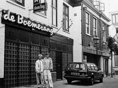 Herinner je je Harderwijk: oude foto van Bar Dancing de Boemerang