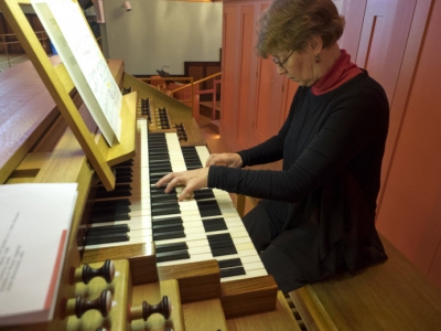 Gonny van der Maten concerteert op Harderwijker orgel