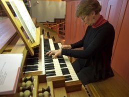 Gonny van der Maten concerteert op Harderwijker orgel