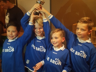 Basisschool de Bron wint halve finale schooldammen Gelderland