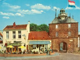Herinner je je Harderwijk: De Vischpoort met snelbuffet Flipper