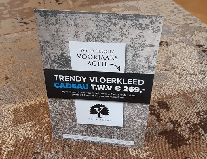 Trendy vloerkleed cadeau bij aanschaf van een houten, pvc of laminaatvloer