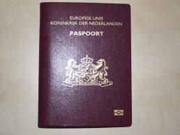 Mogelijke productiefout in reisdocumenten
