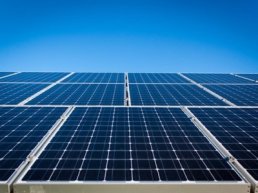 Energieopwekkende geluidsschermen langs A28