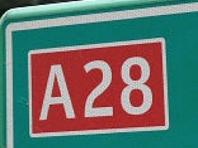A28 bij Putten richting Zwolle afgesloten door brandende kraanwagen