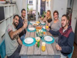 Gastgezinnen gezocht voor vluchtelingen Meet & Eat