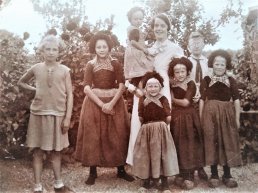 Herinner je je Harderwijk: Hierden, wie herkent iemand op de foto?