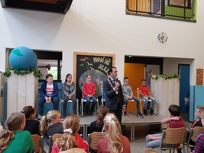 7 leerlingen cum laude geslaagd voor het verkeersexamen 1