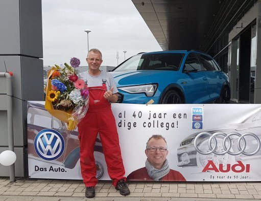 Ariaan Jansen 40 jaar in dienst bij Auto Flevo