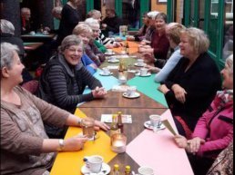 Start Thuishuiselijke Terras Woensdagen voor alleengaande ouderen op 3 juli