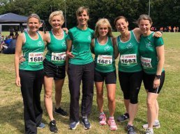 Athlos-dames verbreken nationaal record Ekiden