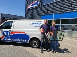 Autotaalglas restaureert koplampen en laat ze weer schitteren