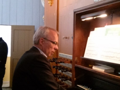 Jaap Zwart bespeelt Bätz-orgel in de grote kerk 