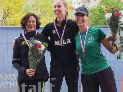 Hilde Tempel uit Hierden wint brons bij NK Marathon Amsterdam