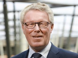 Provinciebestuurder Jan Markink spreekt in Putten over de stikstofproxlematiek in Gelderland
