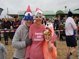 Foto's en video Nieuwjaarsduik Harderwijk 2020
