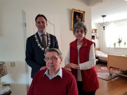 Henk Timmer en Alie Timmer-den Besten vieren hun 60 jarig huwelijksjubileum