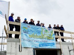 Hoogste punt wildwaterbaan Bosbad Putten bereikt